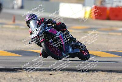 media/Dec-18-2022-SoCal Trackdays (Sun) [[8099a50955]]/Turn 2 (950am)/